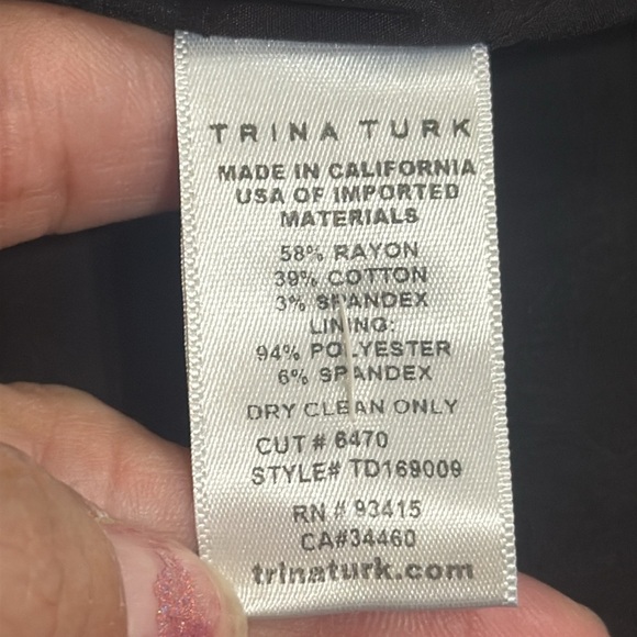 (T2) Trina Turk Pink Sheath Dress with Bell Sleeves, size 0 - Picture 15 of 16